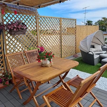 Вілла La Terrazza Di Zoe - Castromediano Кавалліно-ді-Лечче Екстер'єр фото