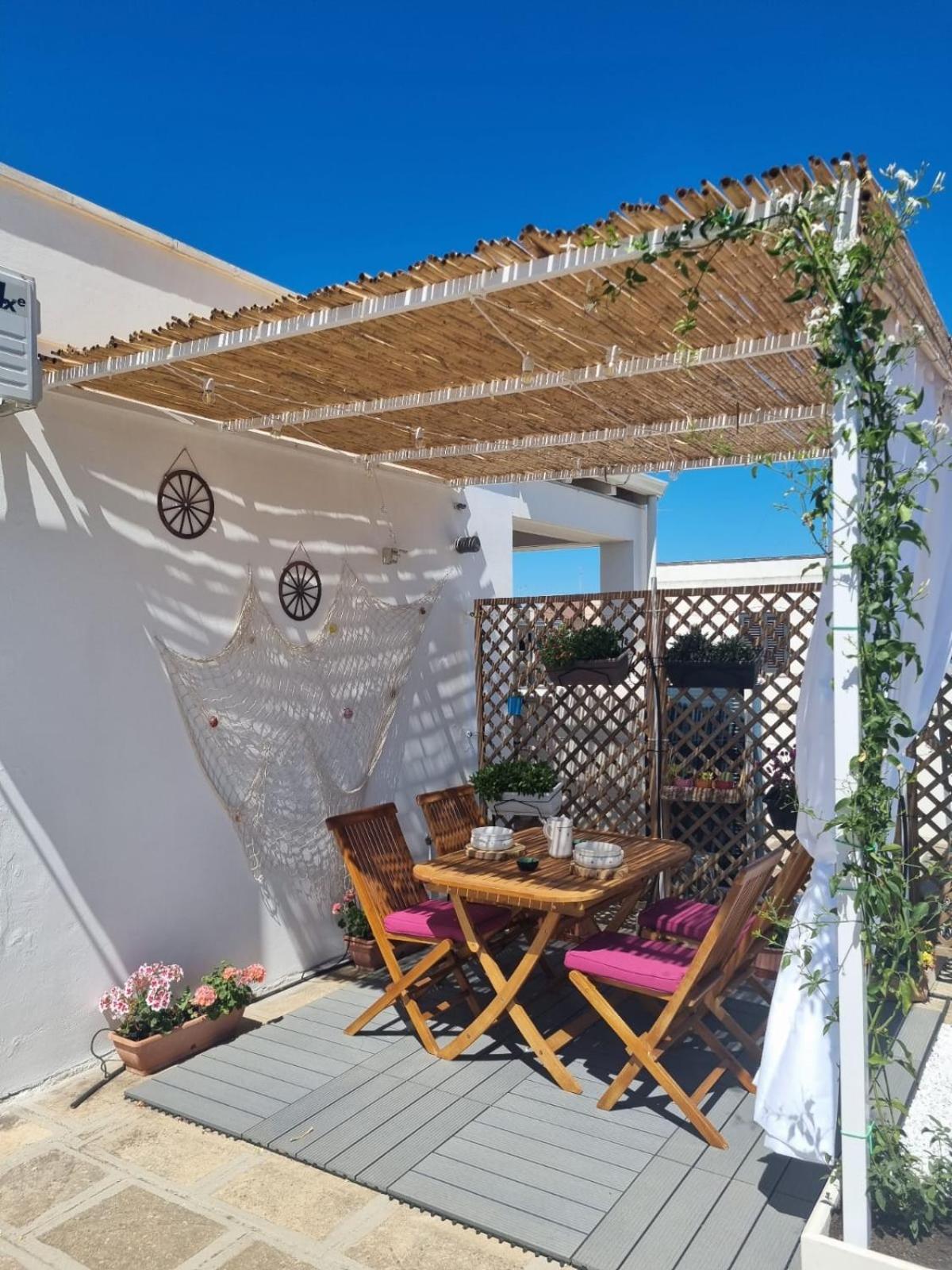 Вілла La Terrazza Di Zoe - Castromediano Кавалліно-ді-Лечче Екстер'єр фото