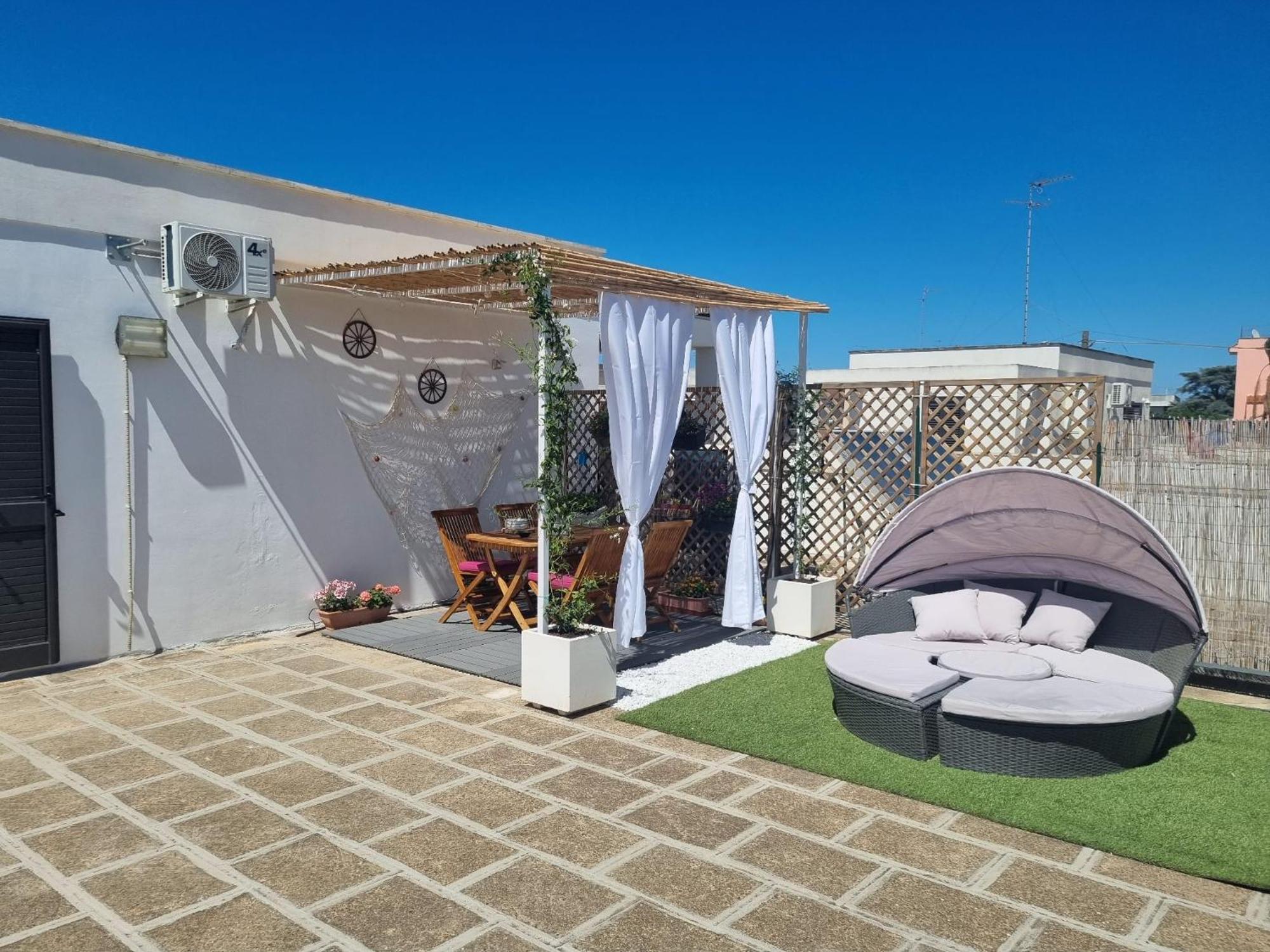 Вілла La Terrazza Di Zoe - Castromediano Кавалліно-ді-Лечче Екстер'єр фото